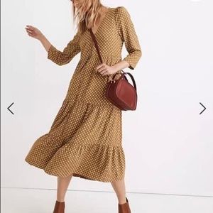Madewell midi daisy dress in size small